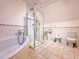 Photo 32- click for photo gallery